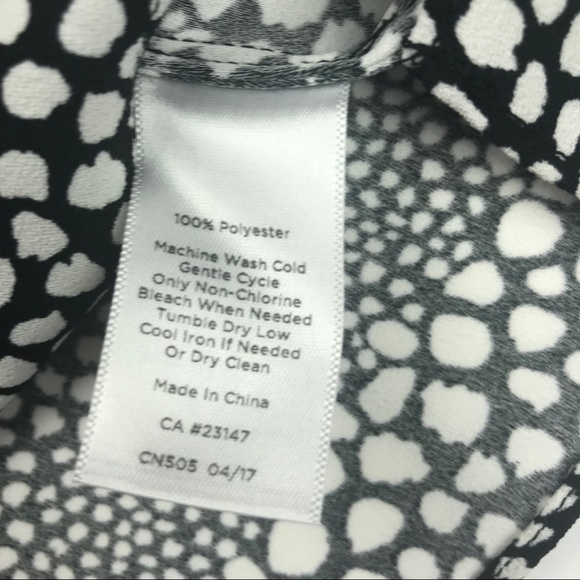 Talbots Woman’s Blouse Cropped Medium Petite - Picture 5 of 7